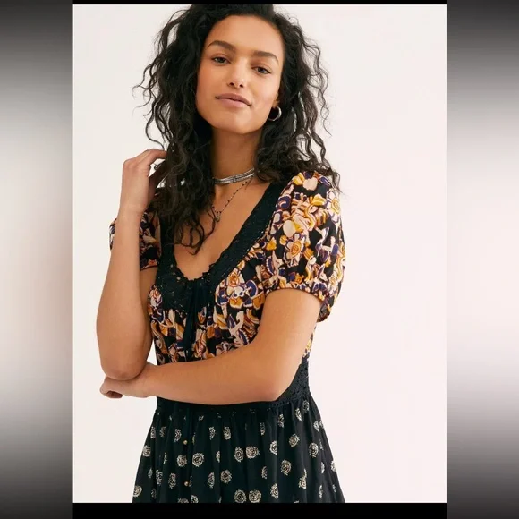 Floral Puff Sleeve Dress - Picture 2 of 2